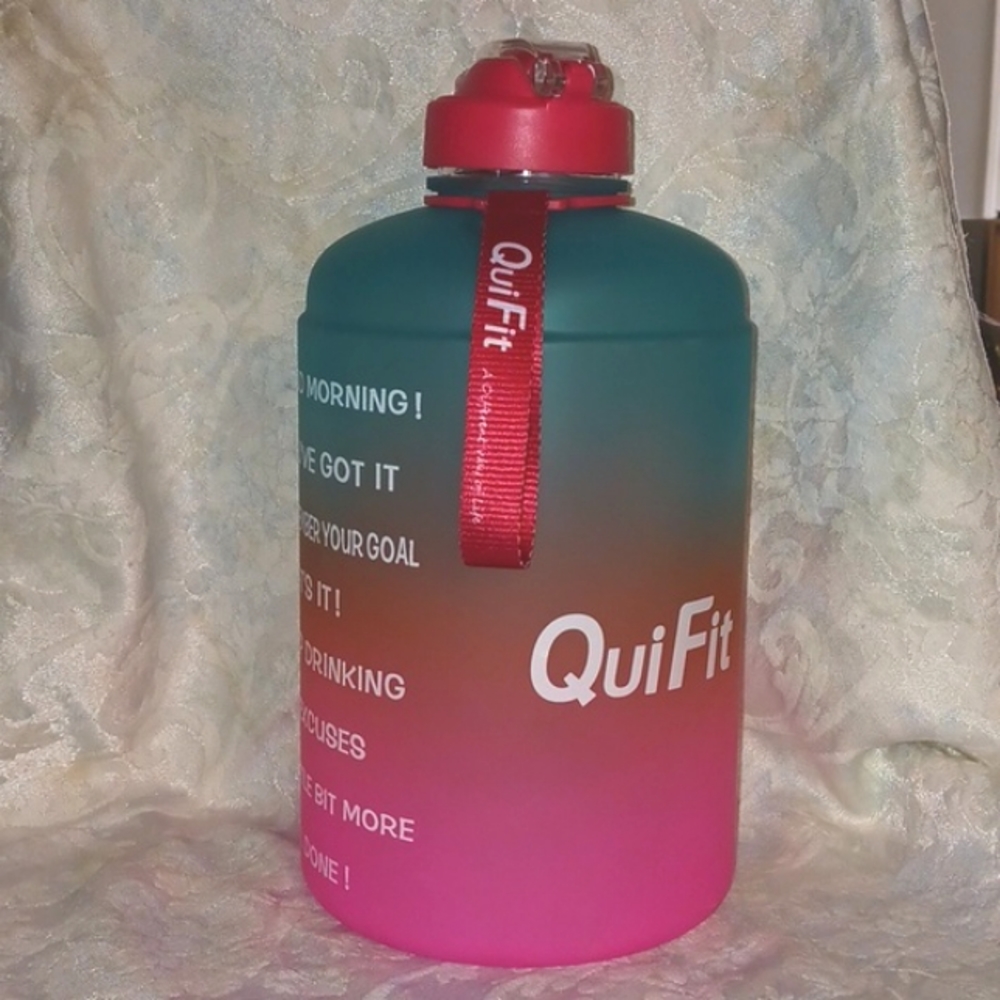 QuiFit 64 Oz Daily Water Jug